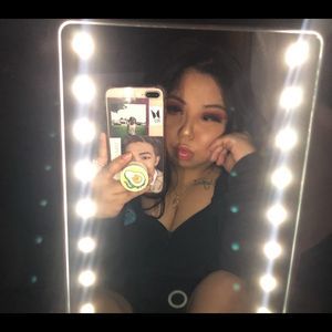 Meet your Posher, Karla